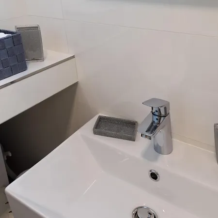 With Wifi - 8592 Apartment